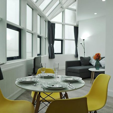 Sapphire House Apartments Телфорд Екстер'єр фото