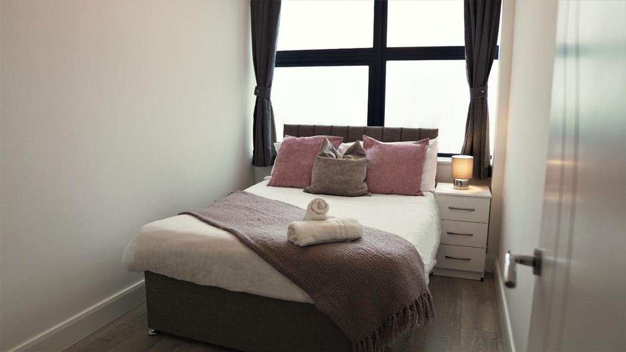 Sapphire House Apartments Телфорд Екстер'єр фото